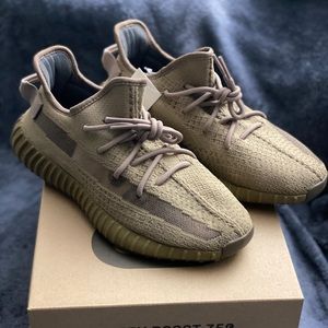 Yeezy 350 V2 ‘Earth’